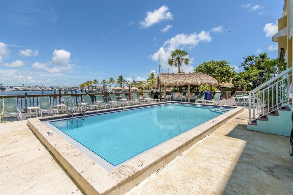 Aruba - Downtown Waterfront 2X2 Dock & Pool Pet-Friendly Villa Кей Уест Екстериор снимка