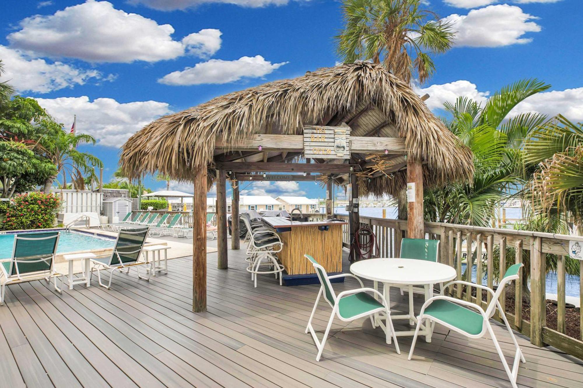 Aruba - Downtown Waterfront 2X2 Dock & Pool Pet-Friendly Villa Кей Уест Екстериор снимка
